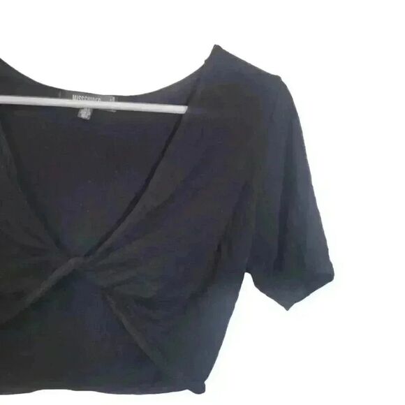 Missguided Women's Black Viscose/Spandex Knit Knot Front Cropped T-Shirt - Picture 3 of 5